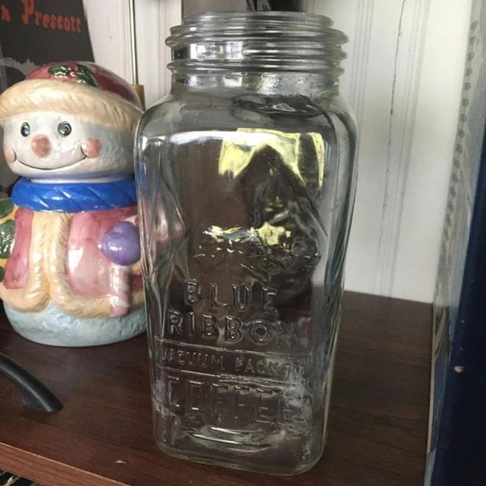 1933 Blue ribbon coffee jar